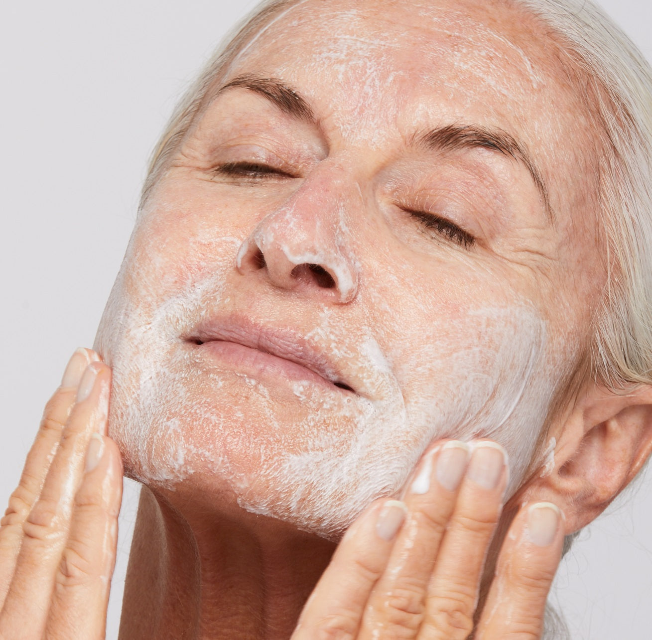 PRO skin resurfacing cleanser